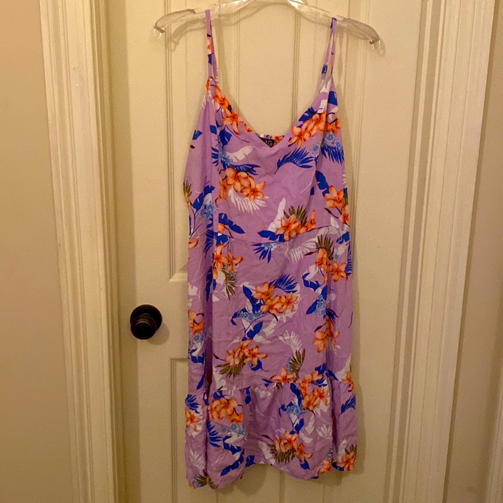 I am selling a beach dress that is very gorgeous
